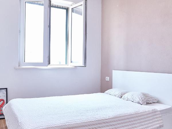 Love Dubrovnik Hostel : photo 10 de la chambre chambre familiale avec salle de bains privative