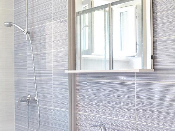 Love Dubrovnik Hostel : photo 2 de la chambre chambre familiale avec salle de bains privative