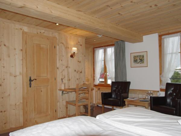 Posthotel Rössli : photo 9 de la chambre chambre double standard