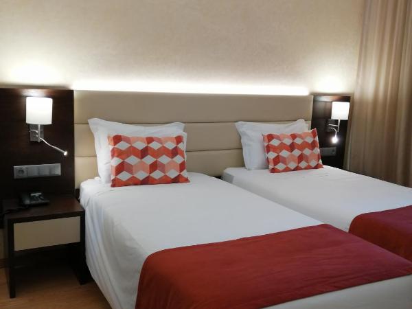 Hotel Monaco : photo 2 de la chambre chambre lits jumeaux
