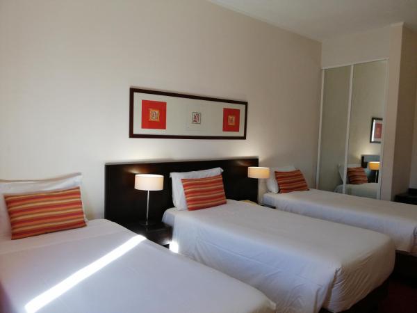 Hotel Monaco : photo 7 de la chambre chambre triple