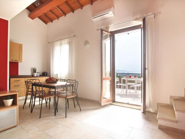 Agriturismo Il Vecchio Mandorlo : photo 6 de la chambre appartement supérieur 2 chambres avec balcon