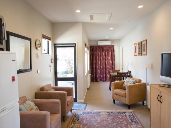 Alpine Peaks Apartment : photo 8 de la chambre appartement avec vue sur la montagne