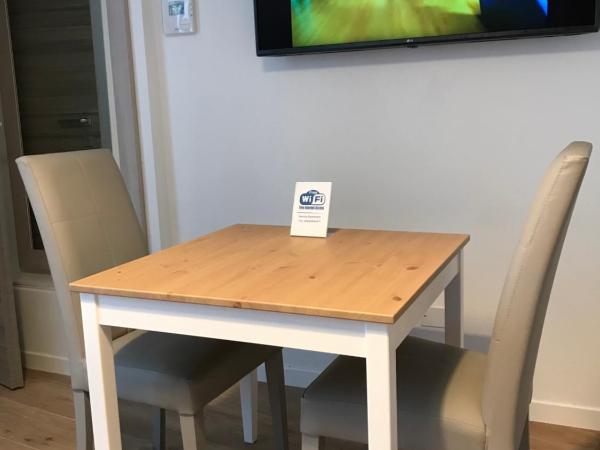 Verona Apartments & Rooms : photo 10 de la chambre suite junior - vue sur jardin