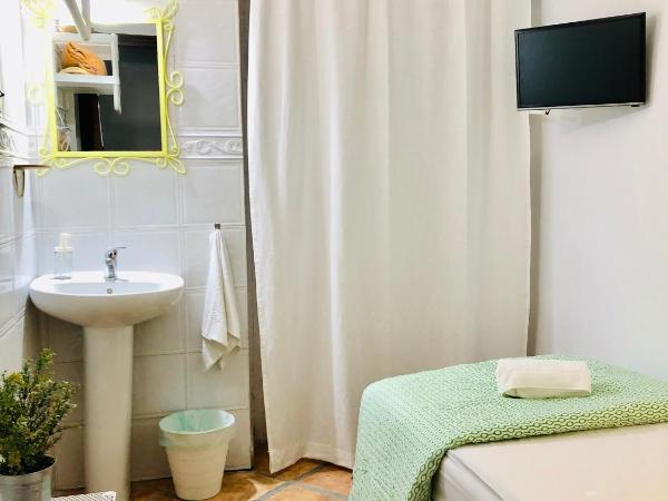 Pensión La Cantarera : photo 1 de la chambre chambre simple avec salle de bains commune