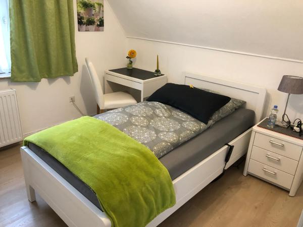 Messezimmer 4u : photo 10 de la chambre chambre triple avec 2 chambres