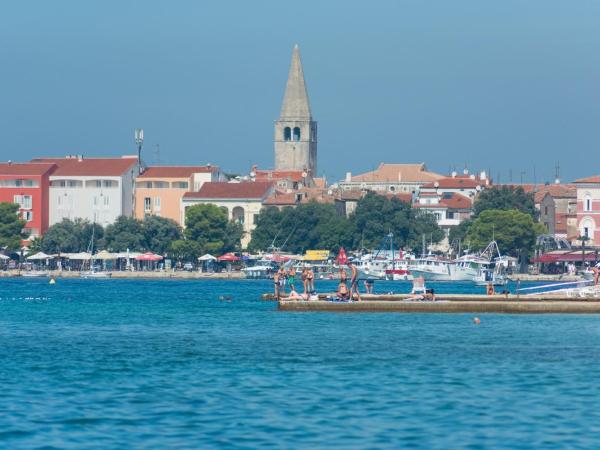 Apartment Complex Sauko : photo 9 de la chambre chambre double ou lits jumeaux