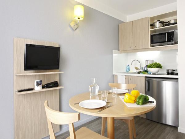 Aparthotel Adagio Access Marseille Prado Périer : photo 2 de la chambre appartement 1 chambre (4 adultes)