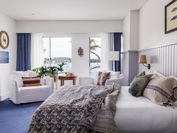 Watsons Bay Boutique Hotel : photo 2 de la chambre chambre lit king-size - vue sur port