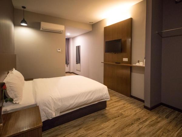 3-Plus Hotel : photo 2 de la chambre chambre double deluxe (2 adultes + 1 enfant)