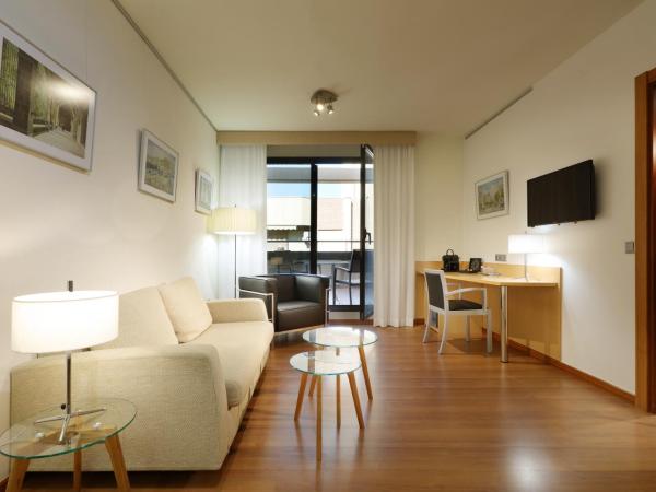 Eurostars Centrum Alicante : photo 2 de la chambre suite standard