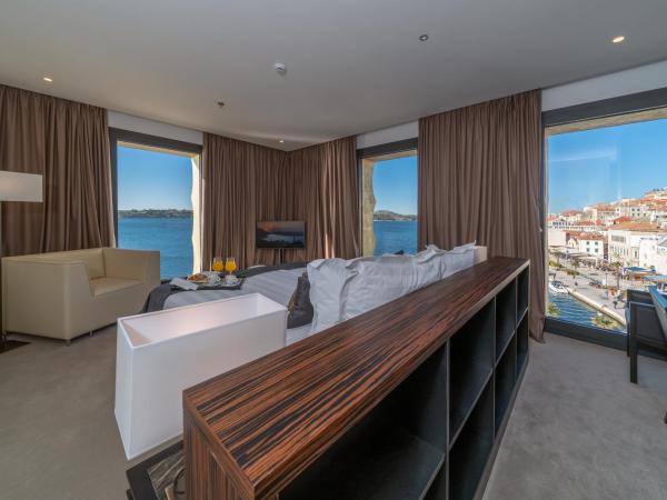 Bellevue Superior City Hotel : photo 9 de la chambre chambre double deluxe - vue sur mer