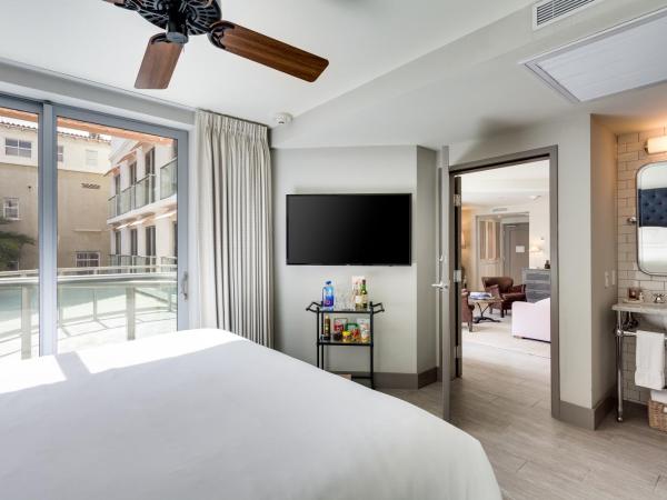 The Plymouth South Beach : photo 8 de la chambre suite 2 chambres avec vue sur la piscine