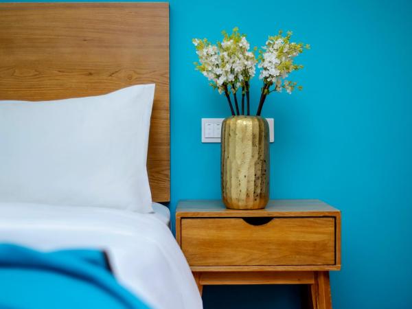 Boutique of Meditation with Cuisine & Night View, Exit 2 Liujiatai Station Line 9 : photo 2 de la chambre suite avec terrasse 