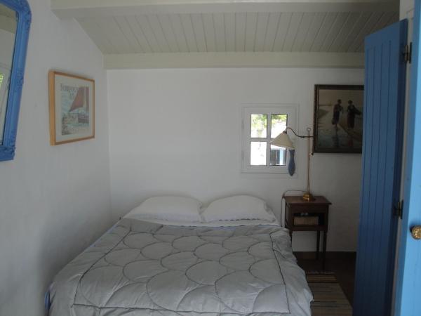 Le Buzet Bleu Bed & Breakfast : photo 2 de la chambre chambre double supérieure avec vue sur le port