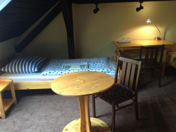 Pension U Dolezalu : photo 8 de la chambre chambre lits jumeaux