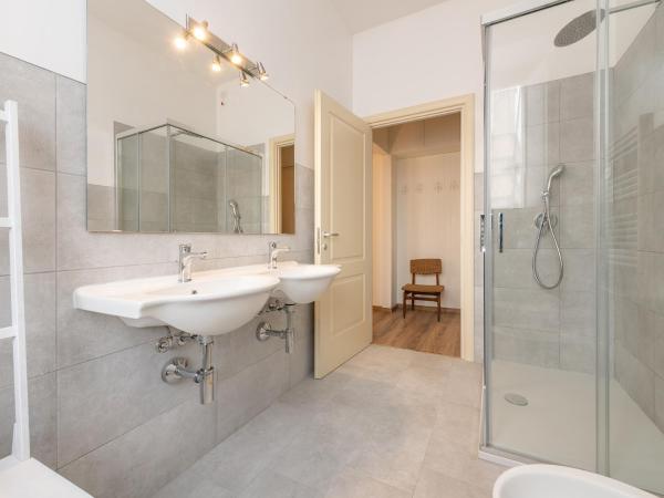 B&B Palazzo Merello : photo 5 de la chambre grande chambre double