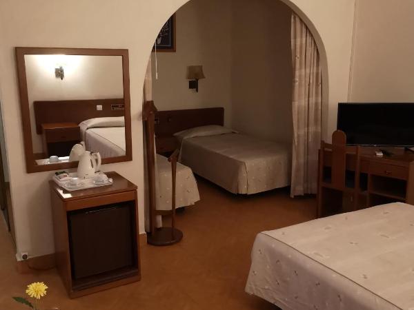 Hotel Nazareth : photo 1 de la chambre chambre triple