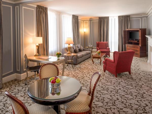 The Biltmore Los Angeles : photo 2 de la chambre suite lit king-size millennium