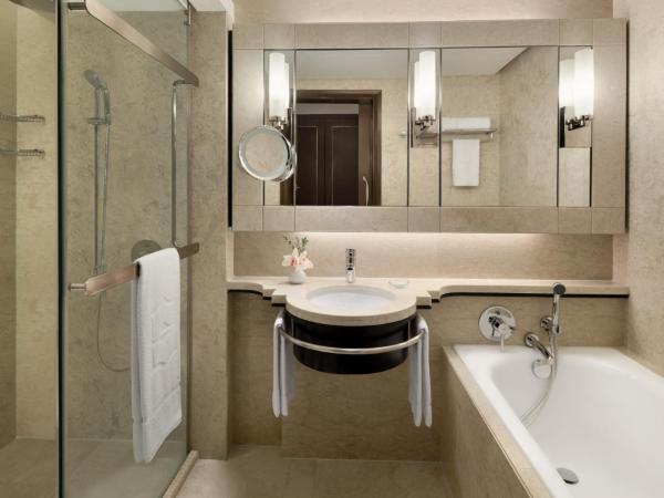 Shangri-La Kuala Lumpur : photo 3 de la chambre chambre lit king-size club exécutif horizon