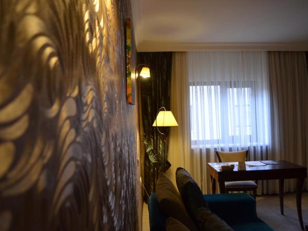 Asrin Park Hotel & Spa Convention Center : photo 3 de la chambre suite