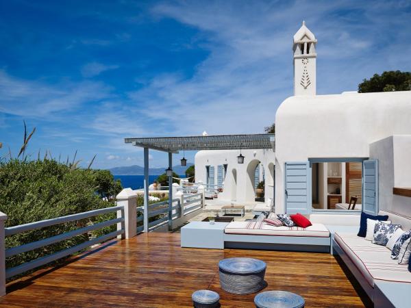 Belvedere Mykonos - Waterfront Villa & Suites - The Leading Hotels of the World : photo 3 de la chambre waterfront suite with private sundeck (350 meters from the main hotel)