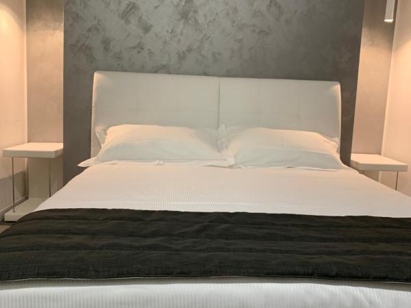 ApartHotel Bossi : photo 5 de la chambre chambre double