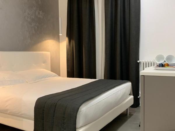 ApartHotel Bossi : photo 4 de la chambre chambre double