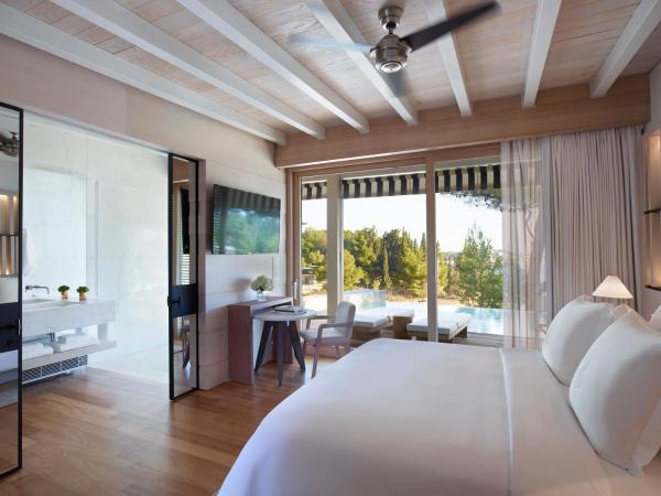 Four Seasons Astir Palace Hotel Athens : photo 3 de la chambre bungalow avec piscine - vue sur mer