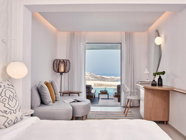 Myconian Kyma, a Member of Design Hotels : photo 7 de la chambre chambre supérieure avec piscine privée - vue sur mer