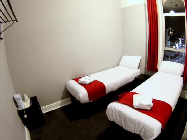 Fairmount Hotel : photo 3 de la chambre chambre lits jumeaux