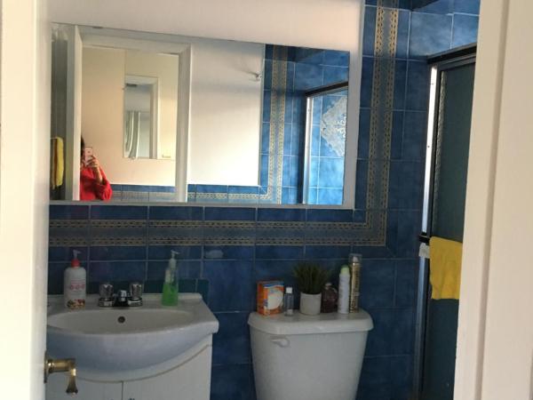 Freeda's Place : photo 4 de la chambre chambre lit queen-size - vue sur jardin