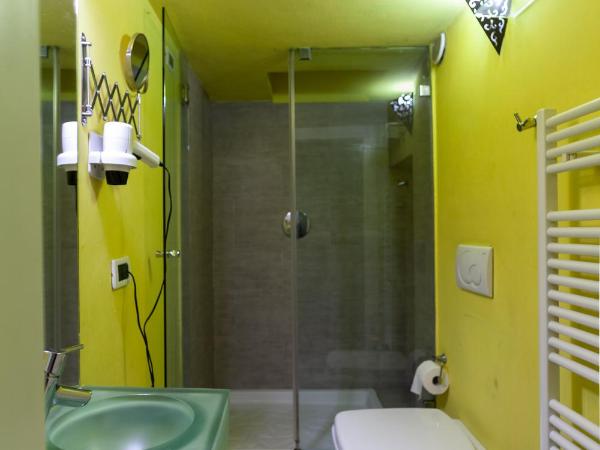 Due Papi : photo 4 de la chambre chambre quadruple avec salle de bains privative séparée