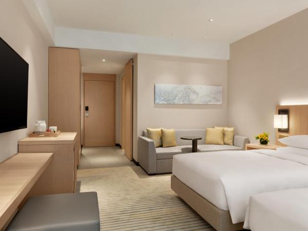 Hyatt Place Chengdu Pebble Walk : photo 2 de la chambre chambre lits jumeaux avec canapé-lit