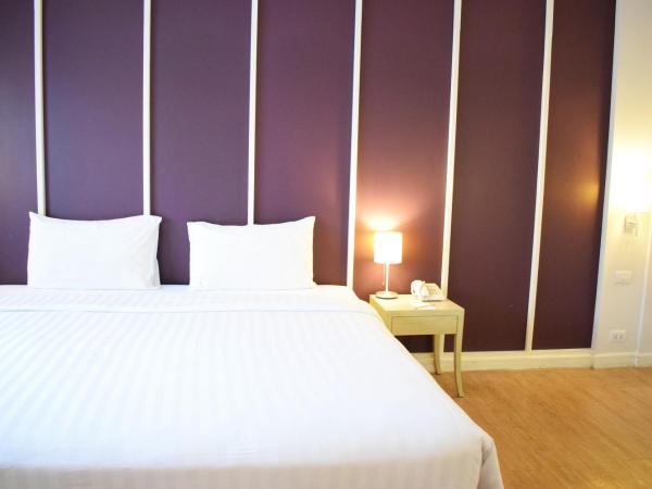 Trang Hotel Bangkok - SHA Plus : photo 9 de la chambre chambre deluxe double ou lits jumeaux