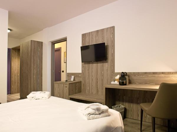 Hotel Gardenia : photo 4 de la chambre chambre familiale confort