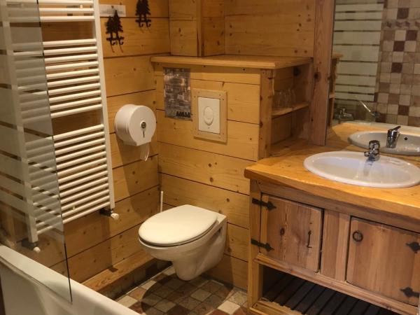 Hôtel Restaurant de la Chaussée : photo 5 de la chambre chambre quadruple