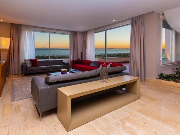 ADAM Hotel Suites : photo 2 de la chambre suite prestige avec terrasse – vue sur lac