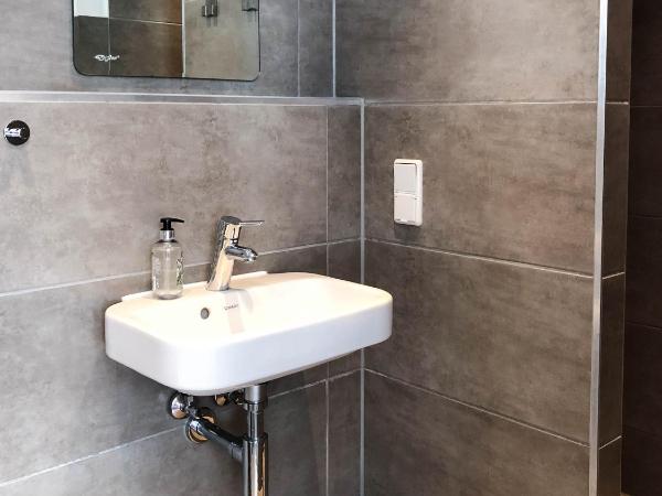 Pension Absolut Berlin : photo 9 de la chambre chambre simple