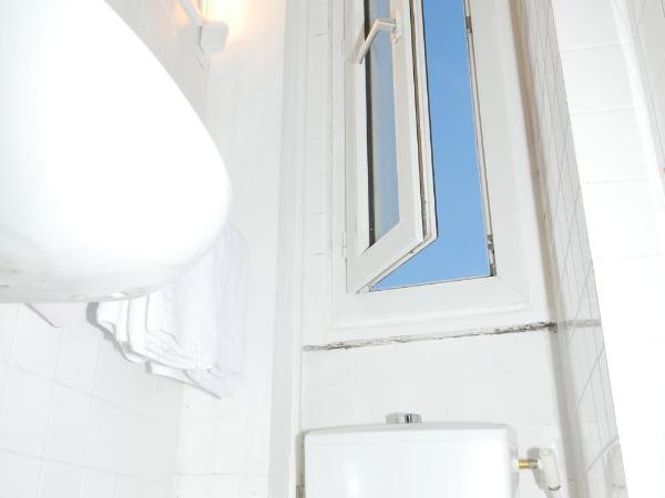 Hotel Novex Paris : photo 5 de la chambre chambre simple