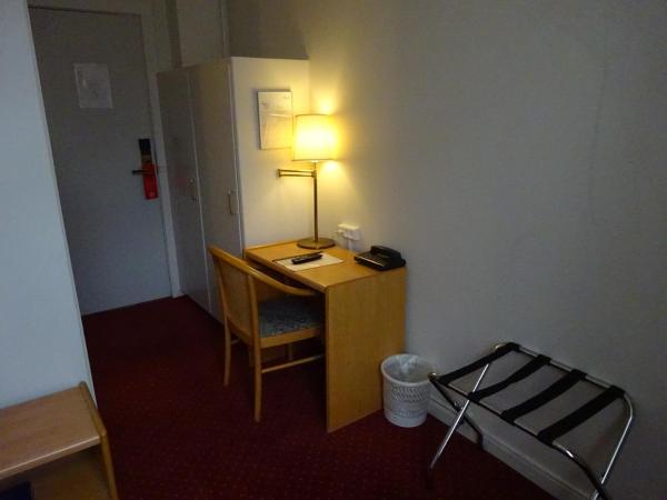 City Hotel Nebo : photo 6 de la chambre chambre simple avec salle de bains privative