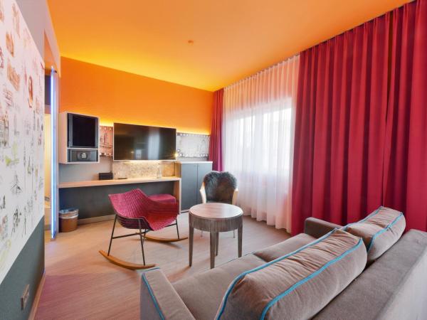 Designhotel + CongressCentrum Wienecke XI. : photo 3 de la chambre suite junior