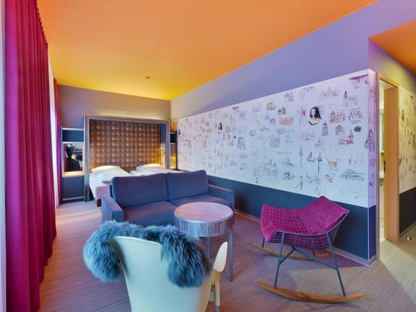 Designhotel + CongressCentrum Wienecke XI. : photo 1 de la chambre suite junior