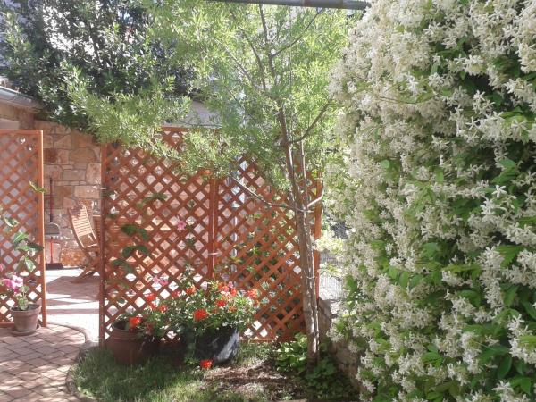 Apartments Val : photo 1 de la chambre studio avec patio