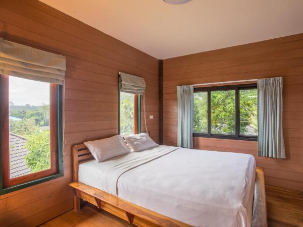 Saen Kam Resort : photo 4 de la chambre chambre double Économique