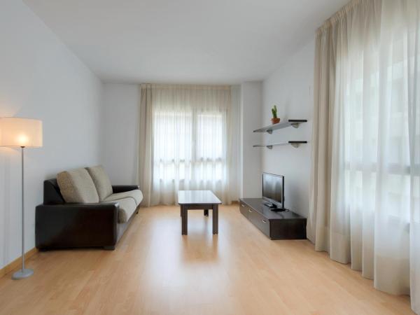 Madrid Airport Suites, Affiliated by Meliá : photo 4 de la chambre chambre familiale