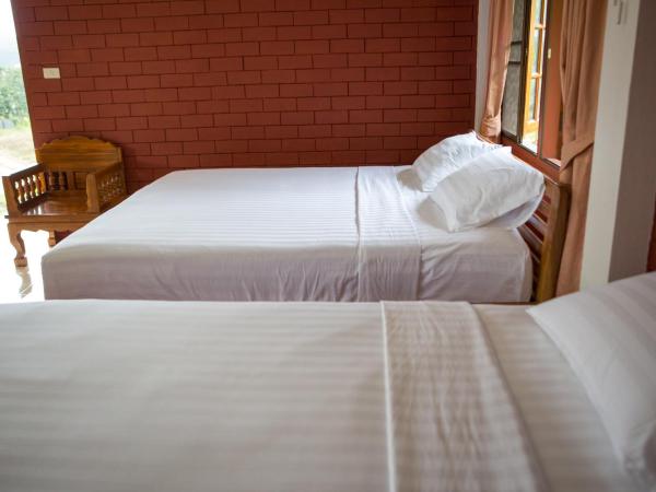 Saen Kam Resort : photo 6 de la chambre chambre 2 lits king-size
