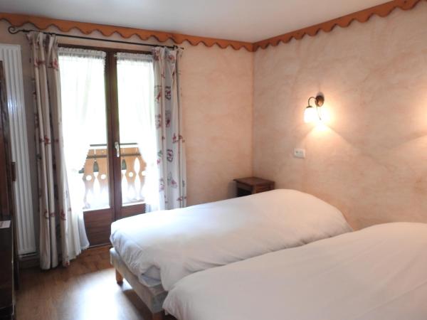 Hôtel Belalp : photo 6 de la chambre chambre lits jumeaux - vue sur rue