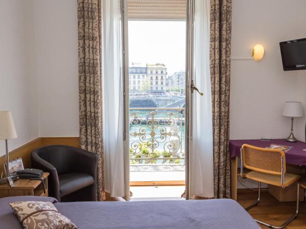 Hotel des Tourelles : photo 4 de la chambre chambre simple