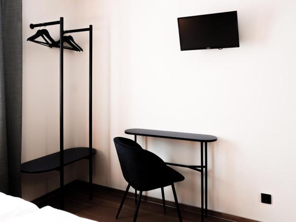 The Dot | 24/7 Checkin : photo 3 de la chambre chambre double avec salle de bains privative